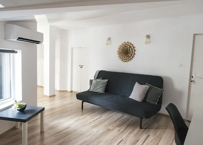 Apartamento Balabanov White